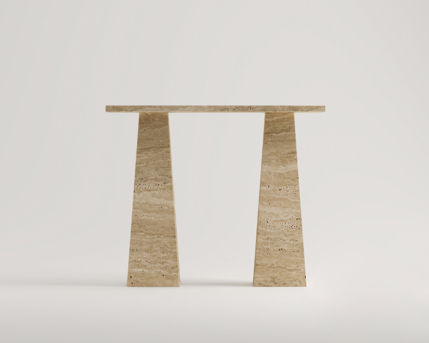 Cybill-Traverten Dresuar